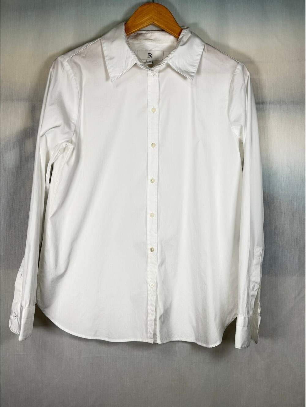 Banana Republic White Button Up Shirt 100% Cotton Women's Medium